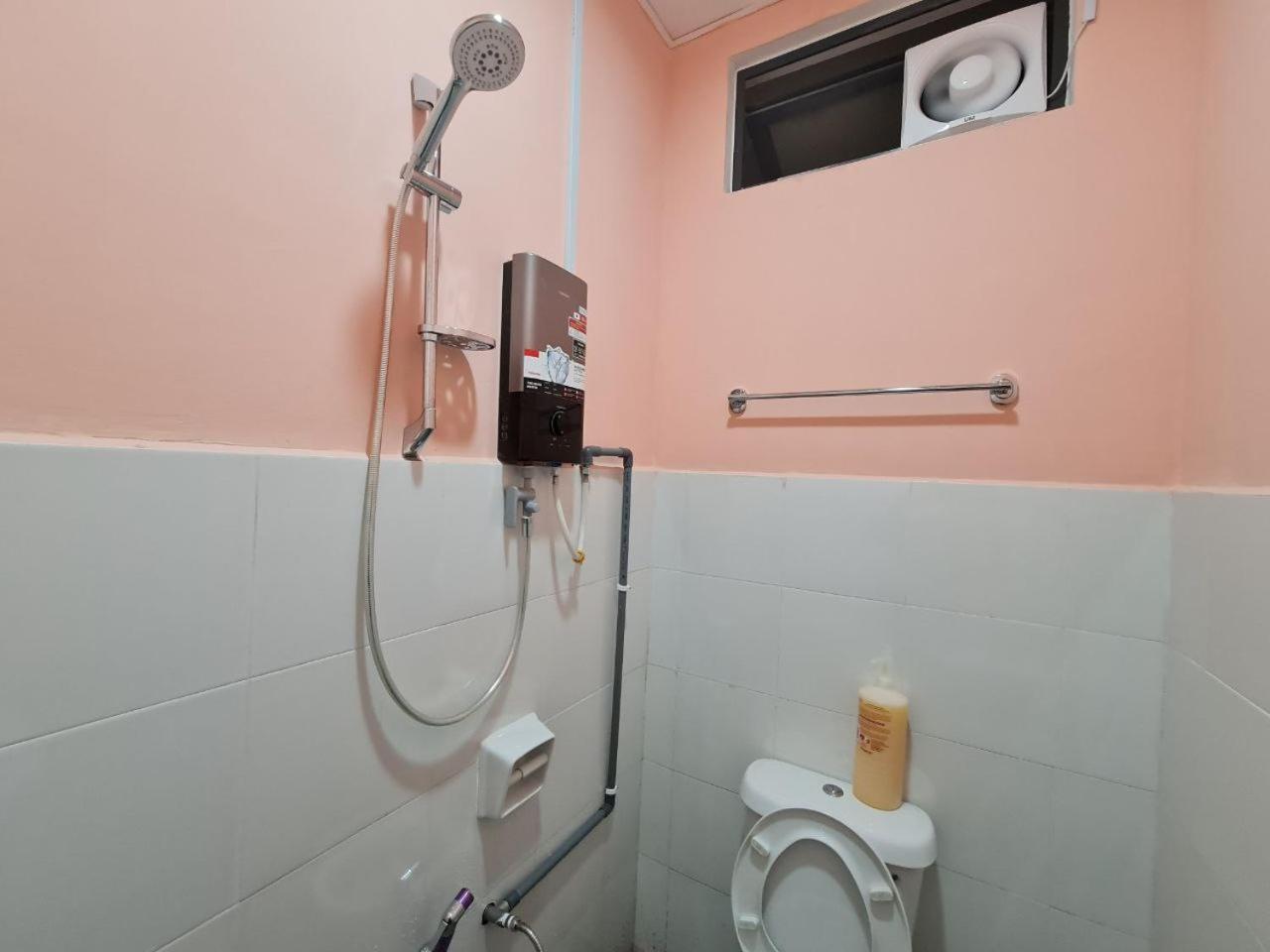 Ayden Hostel Airport Transit - Klia Sepang Zewnętrze zdjęcie